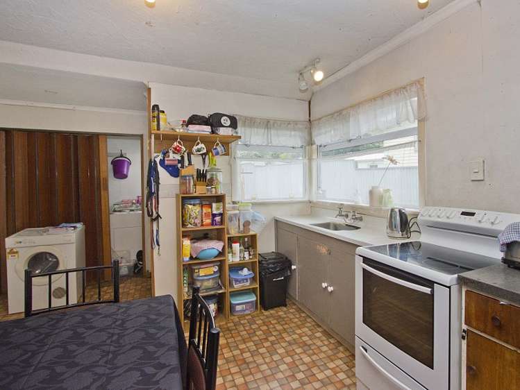 32 Ruthven Road Wainuiomata_5