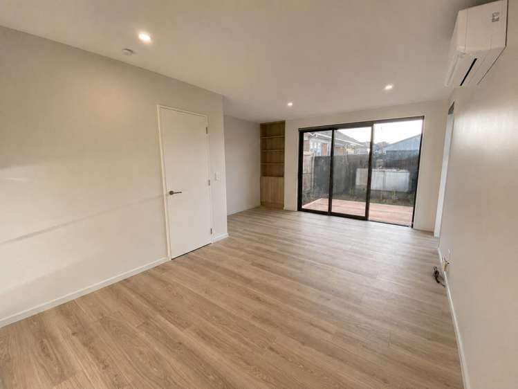 4/10 Hammond Place 10222_2