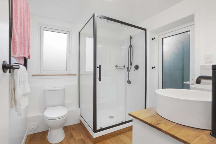 19 Mcentee Road Waitakere_16