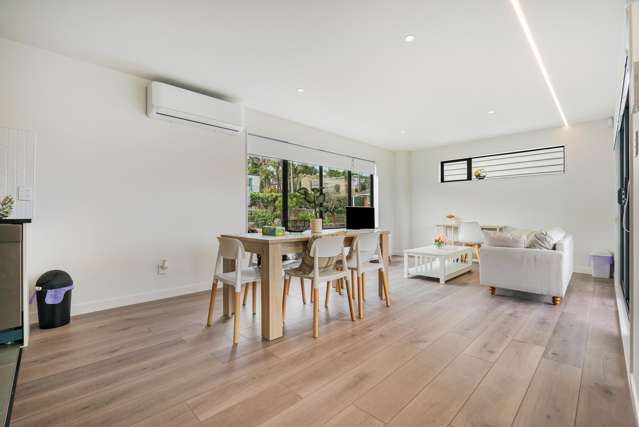 2/49 Northboro Road Belmont_2