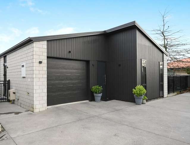 Freehold 2022 Sunsoaked Residence