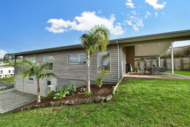 76 Solan Drive Waimauku_1