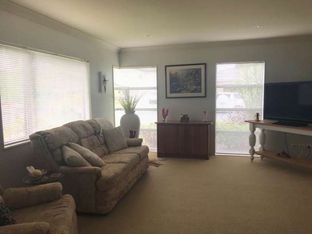 18 Pine Harbour Parade Beachlands_4