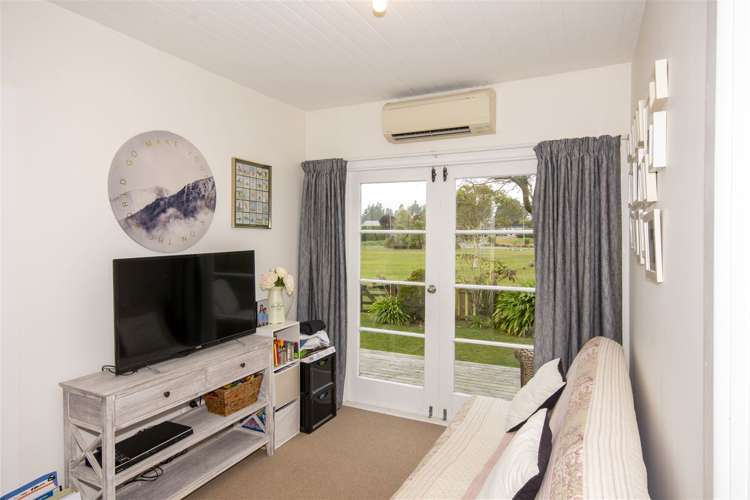 78 Park Terrace Waikuku Beach_11