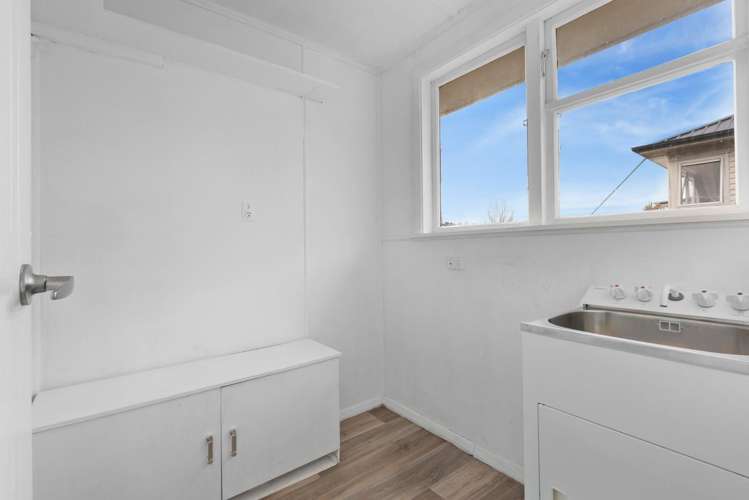 44 Turnbull Street Brockville_17