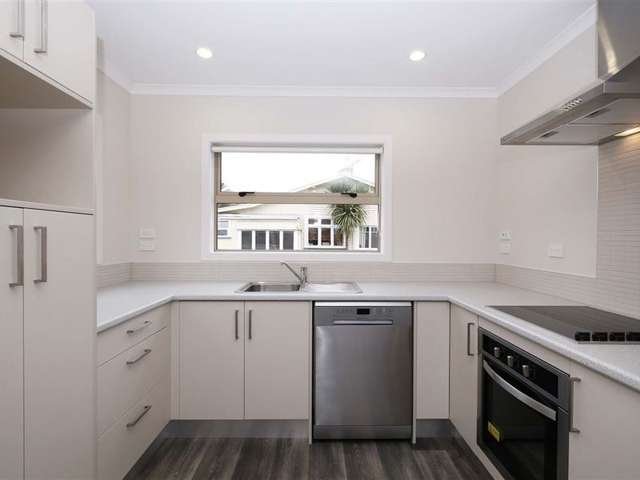 3/52 Cook Street Hamilton East_3