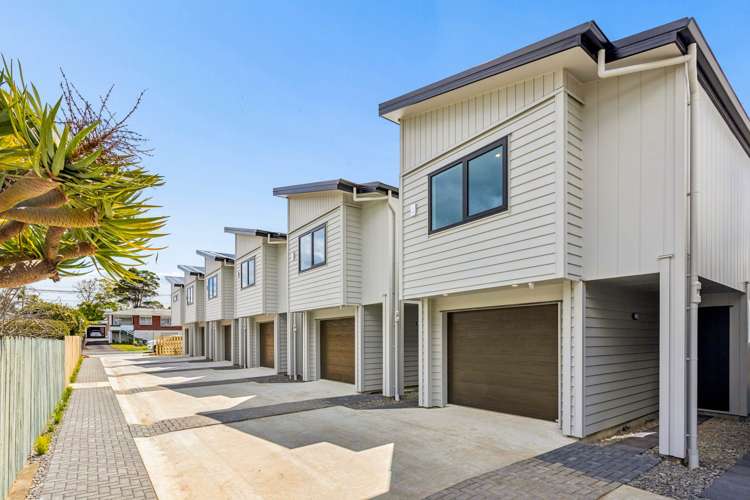 1-7/12 Karaka Street New Lynn_13
