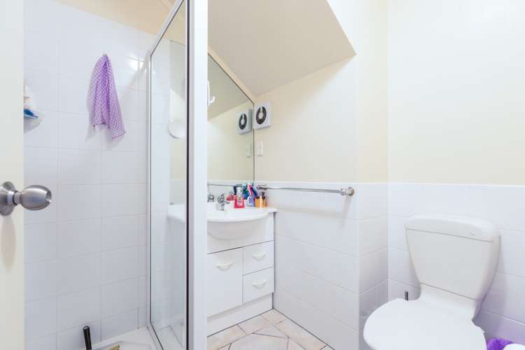 8/8 Flynn Street Birkdale_8