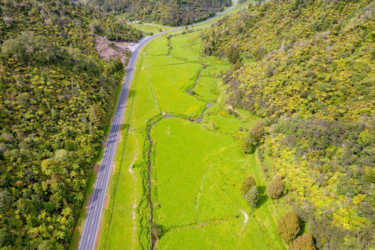 3133 Mokau Road Mokau_17