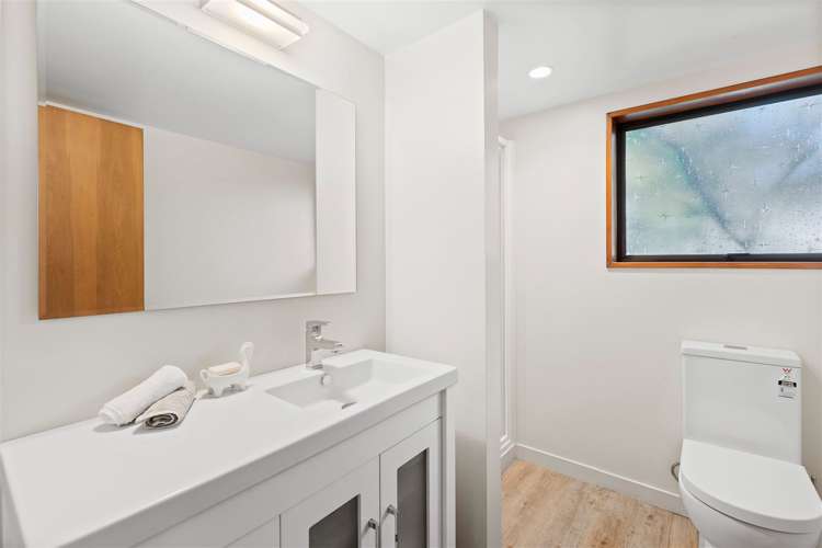 4 Godfrey Place Ilam_16