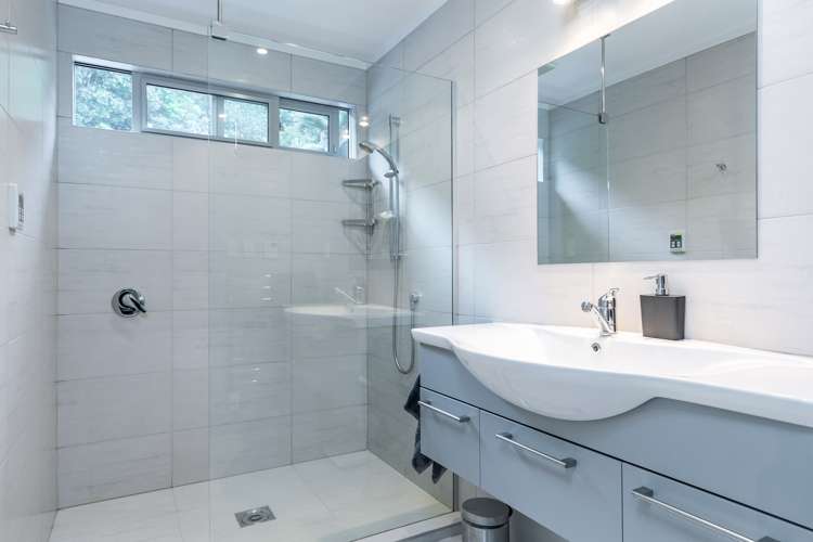 251 Queen Charlotte Drive Havelock_20