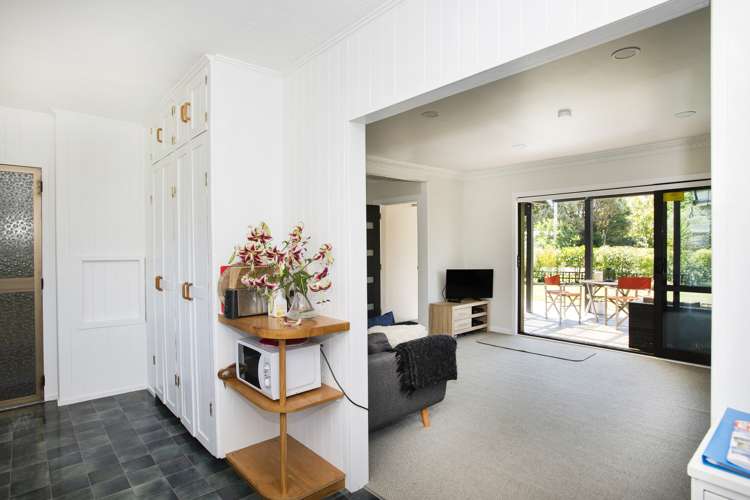 36 Lloyd George Road Wainui_9