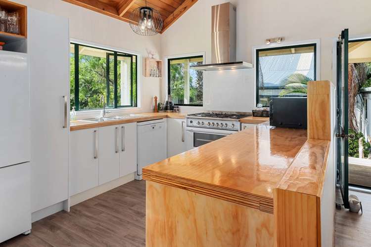 93 Grahamtown Road Onerahi_5