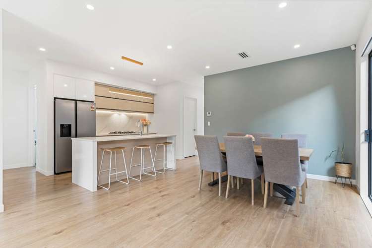 11 Paparahi Place Wainui_4