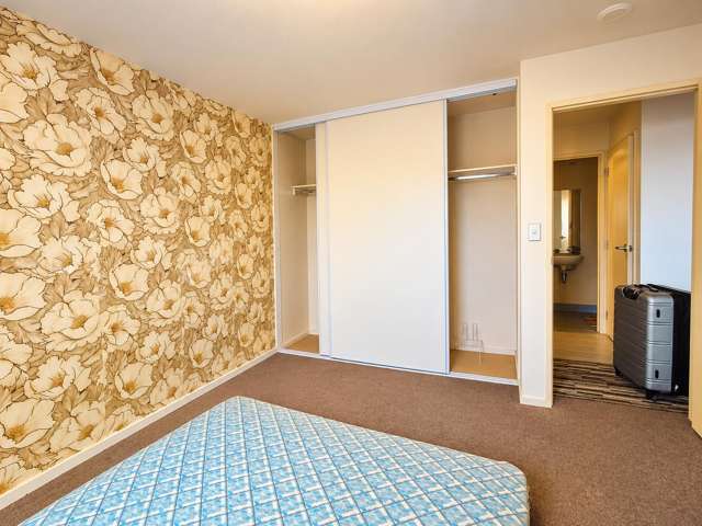 5L/17 Crown Lynn Place New Lynn_4