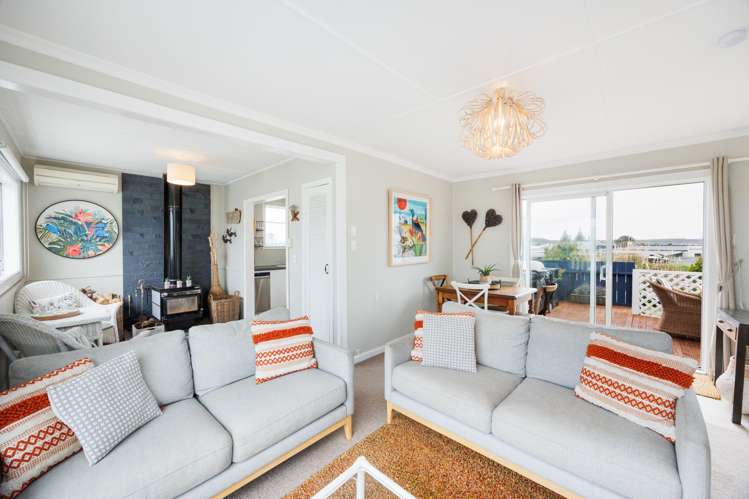 7 Chaffey Street Foxton Beach_9