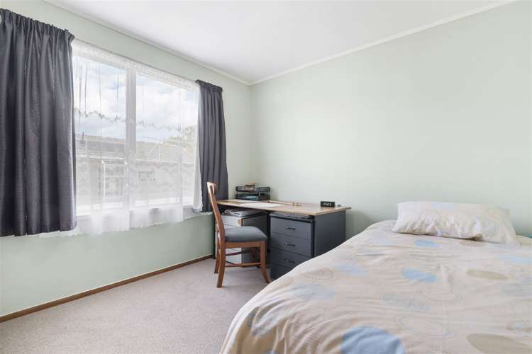 78 Solar Road Glen Eden_11