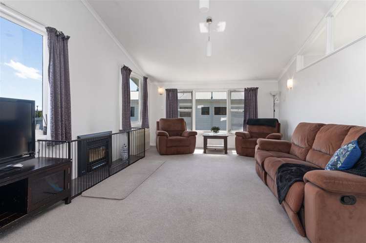 27 Puriri Crescent Masterton_5