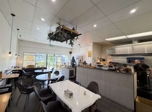 Retail 1/124 Henderson Valley Road Waitakere_3