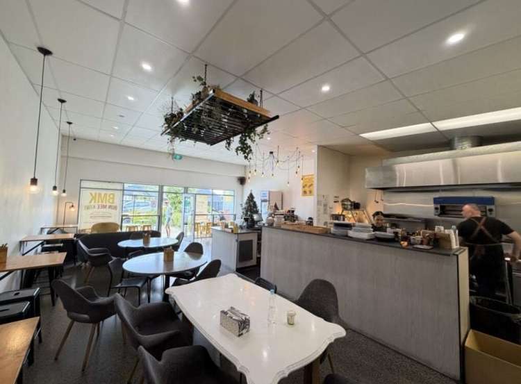 Retail 1/124 Henderson Valley Road Waitakere_2