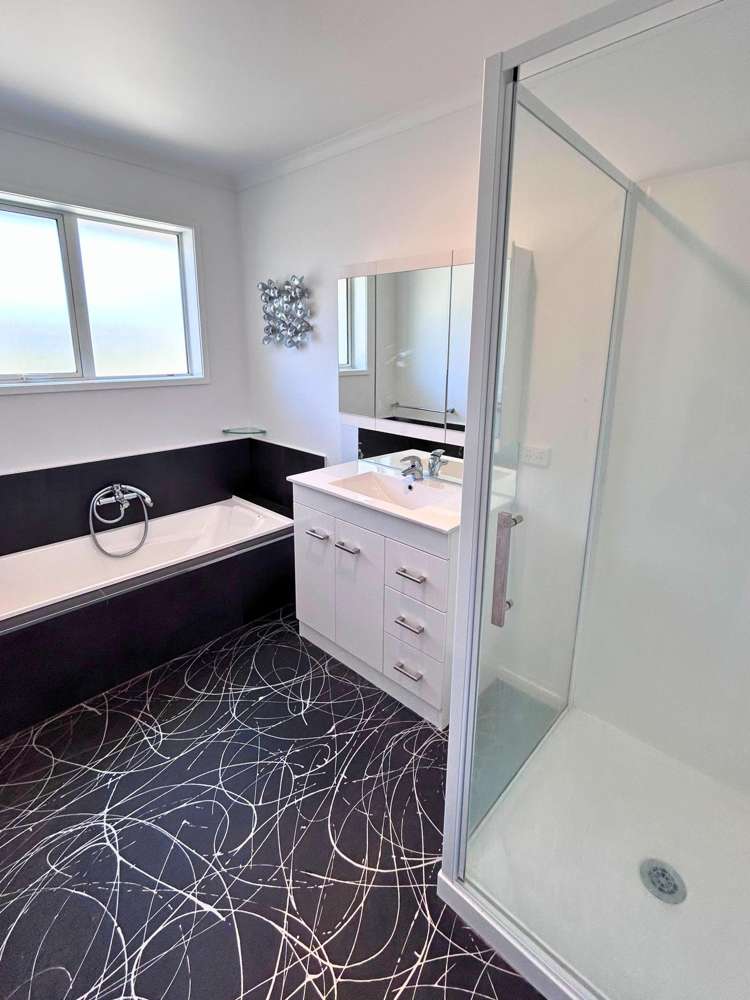 10 Lancaster Avenue Burleigh_12