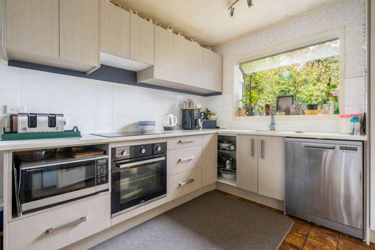 496 Swanson Road Ranui_11