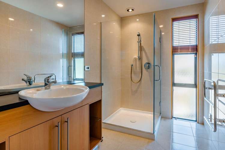 18 Wakeman Road Acacia Bay_21