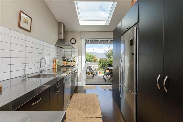 61 Te Wharepouri Street Berhampore_1