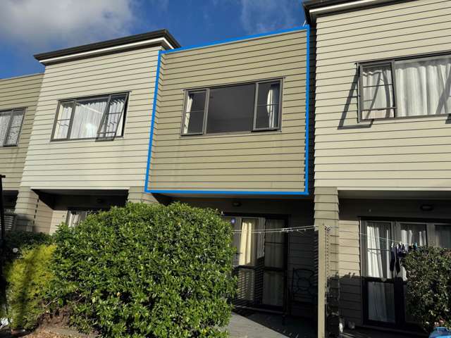 2 level townhouse in secured complex