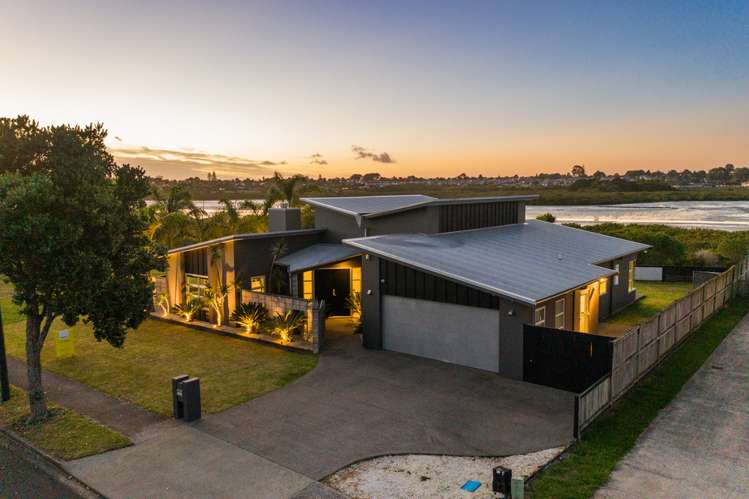 22 Stranraer Crescent Wattle Downs_15