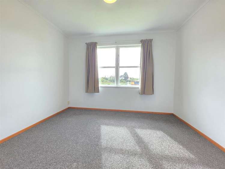12 Aronui Terrace Kelston_4