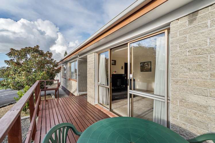 1/3 Cezanne Place New Lynn_6