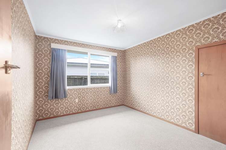 48 Southsea Crescent Silverdale_14