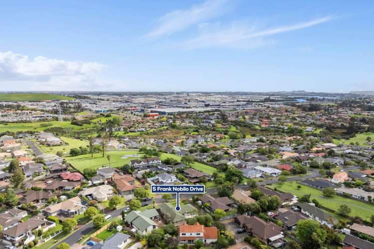 5 Frank Nobilo Drive Golflands_24