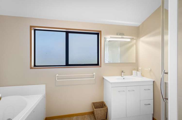 102 Tricketts Road West Melton_18