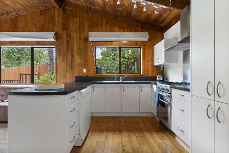 158 Bambury Place Onemana_7