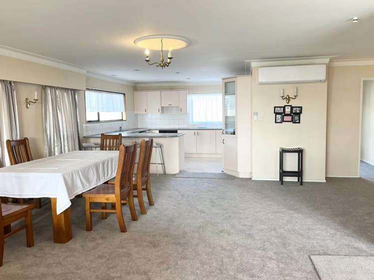 53 The Esplanade Eastern Beach_8