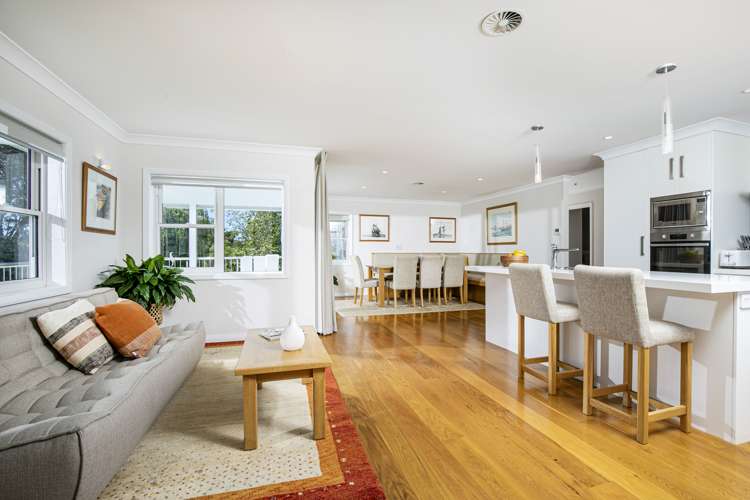 8 Empire Road Devonport_9