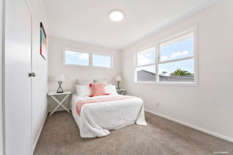 6 Clutha Crescent Clover Park_10