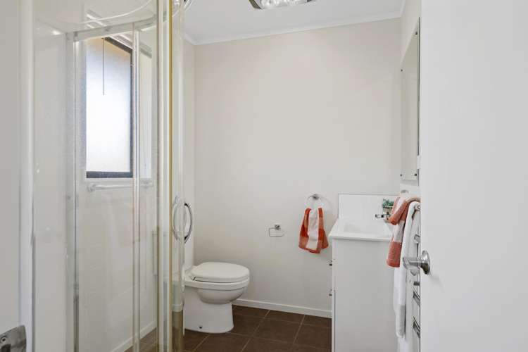 60 Kingsford Drive Stoke_12