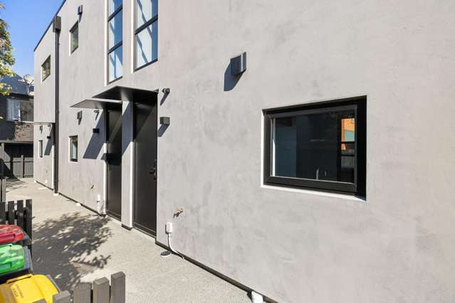 2/6 Moa Place Christchurch Central_1