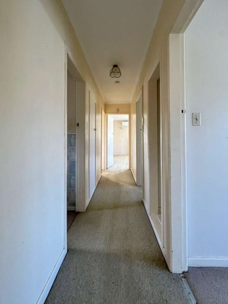 23 Barbary Avenue Kelston_8