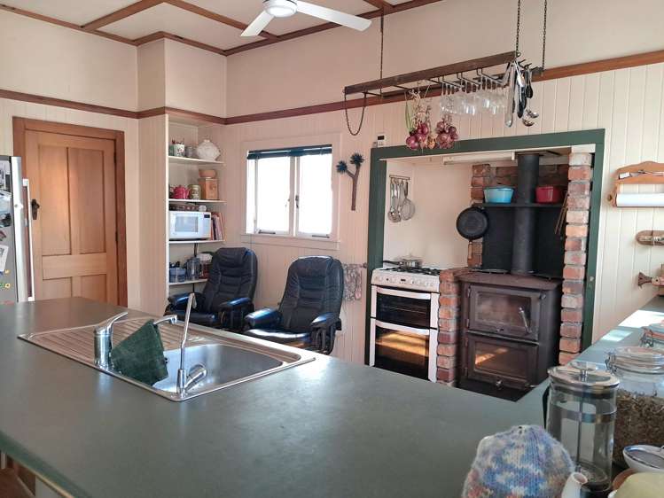76 Medland Road Great Barrier Island_23