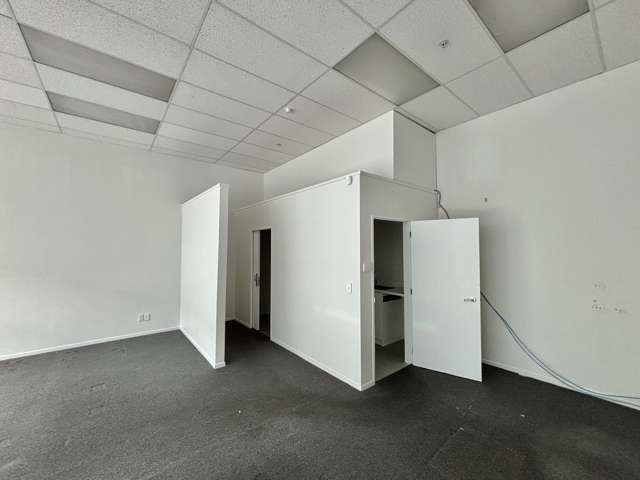 4/62-78 Hurstmere Road Takapuna_2