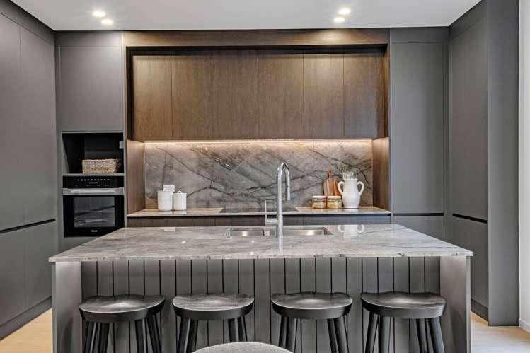 4/5 MacMurray Road_5
