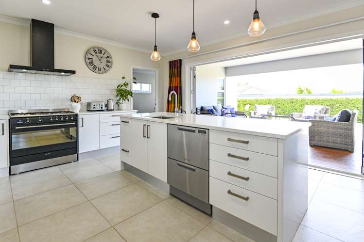 4 Young Place Taradale_10