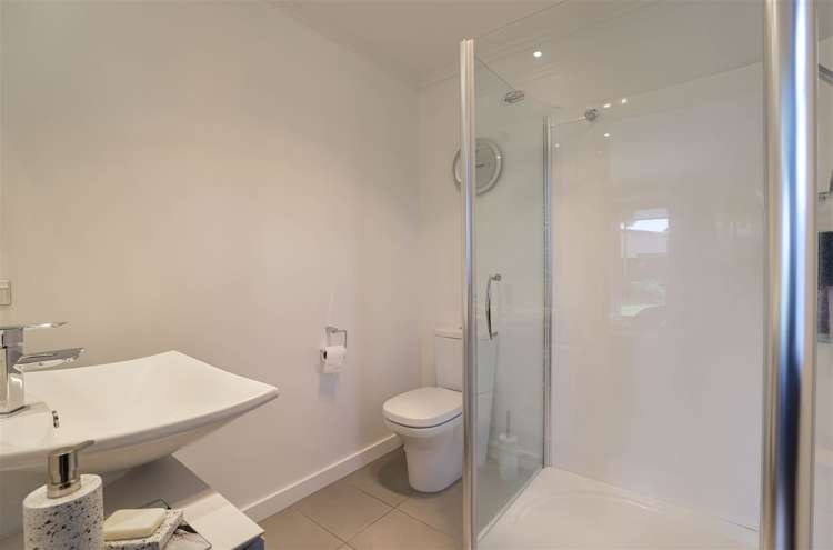 3 Westpark Close Allenton_10