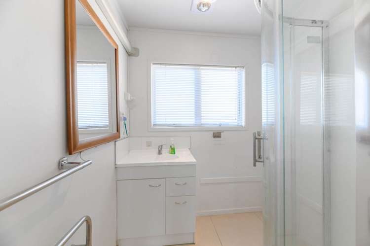 2/24 Newington Road Henderson_11