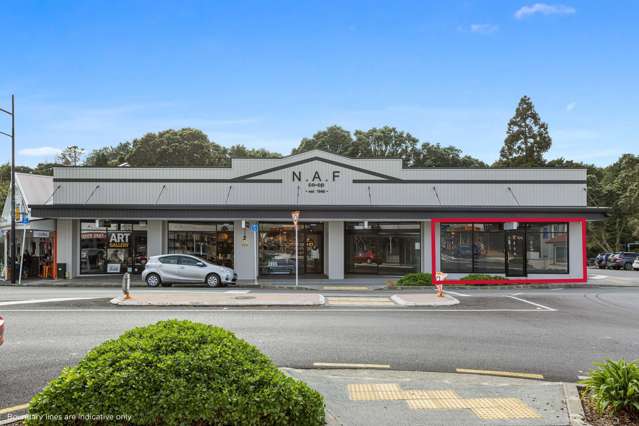 Newly renovated retail - in prime location!
