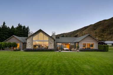 15 Heaton Park Drive_1